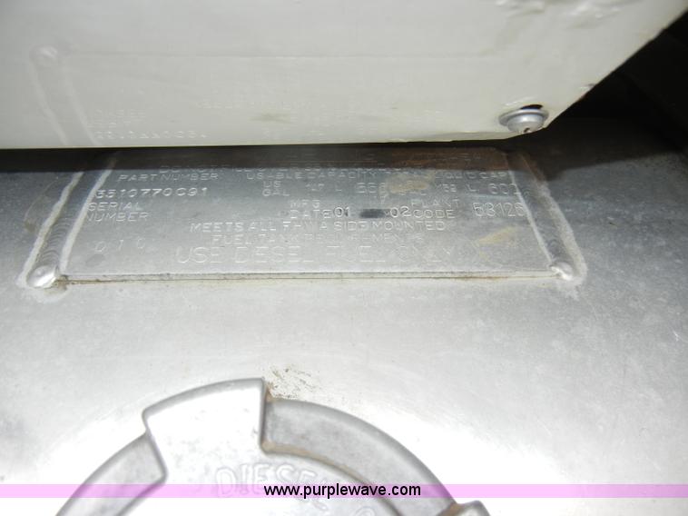 image for item C4282 2002 International 9200i semi truck