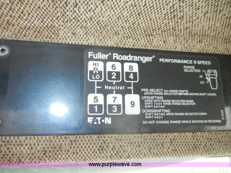 image for item C4283 1988 Freightliner FLD112-64T semi truck