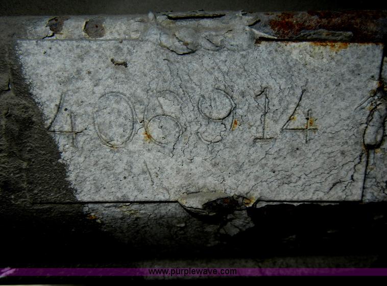 image for item C4283 1988 Freightliner FLD112-64T semi truck