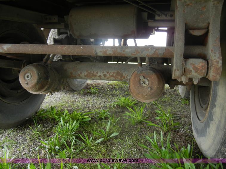 image for item C4303 1993 Wabash 48' dry van trailer