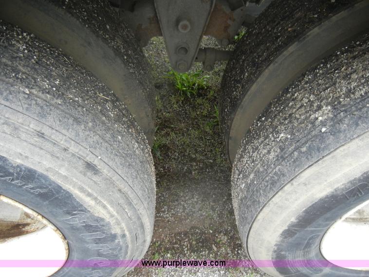 image for item C4303 1993 Wabash 48' dry van trailer