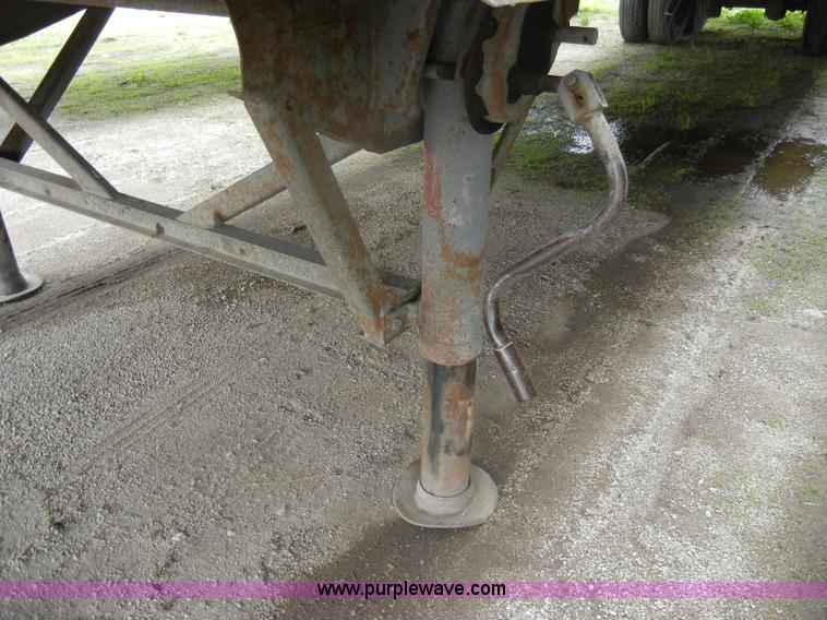 image for item C4304 1989 Monon 53' dry van trailer