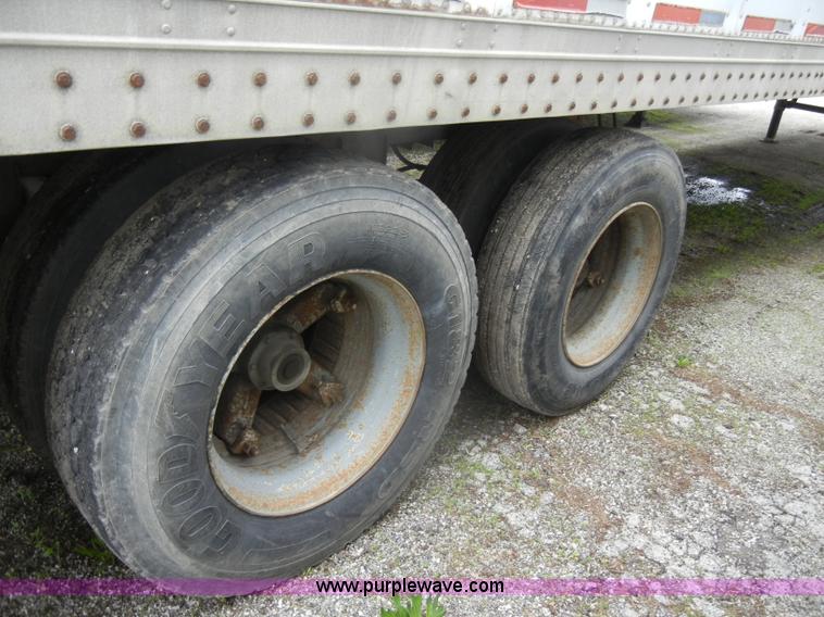 image for item C4304 1989 Monon 53' dry van trailer
