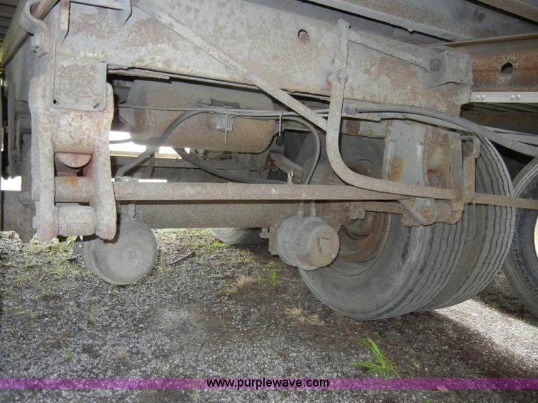 image for item C4305 1989 Trailmobile 48' dry van trailer