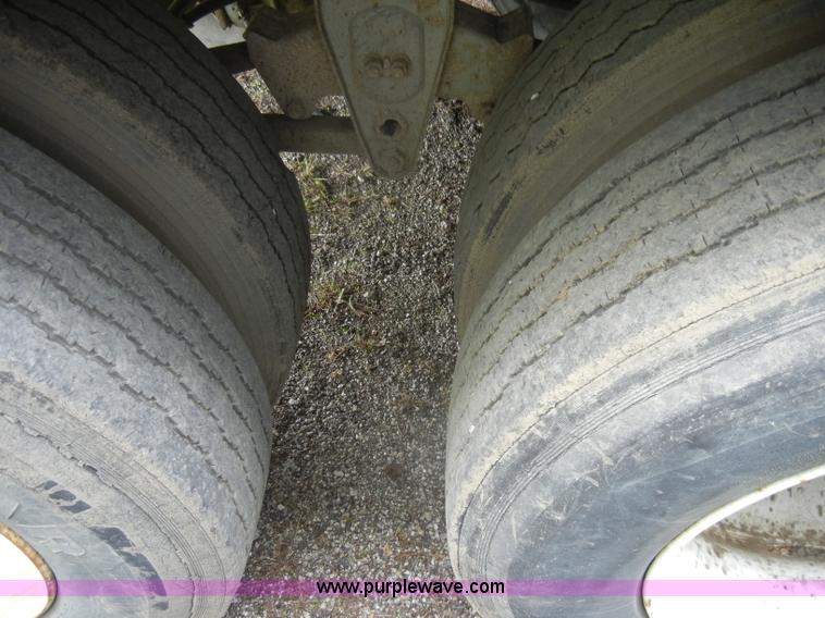 image for item C4305 1989 Trailmobile 48' dry van trailer