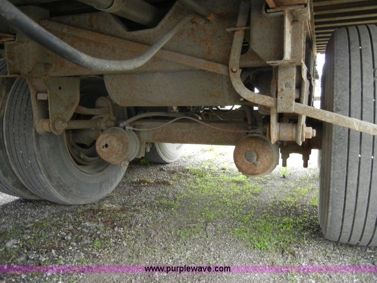 image for item C4306 1996 Fruehauf 48' dry van trailer