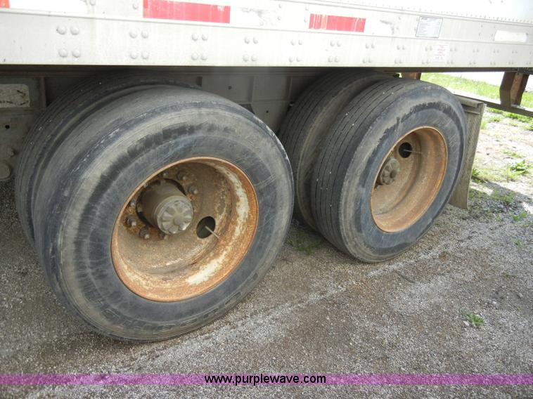 image for item C4308 1996 Fruehauf 48' dry van trailer