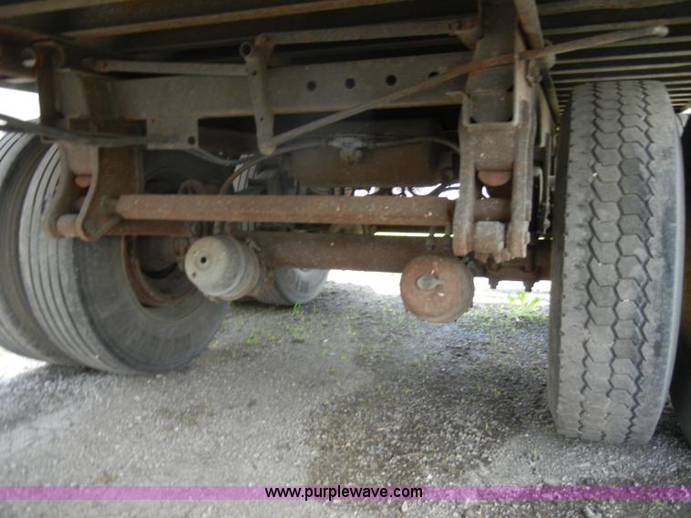 image for item C4309 1996 Trailmobile 48' dry van trailer