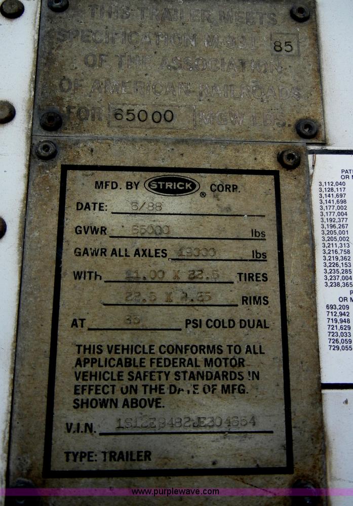 image for item C4310 1988 Strick 48' dry van trailer