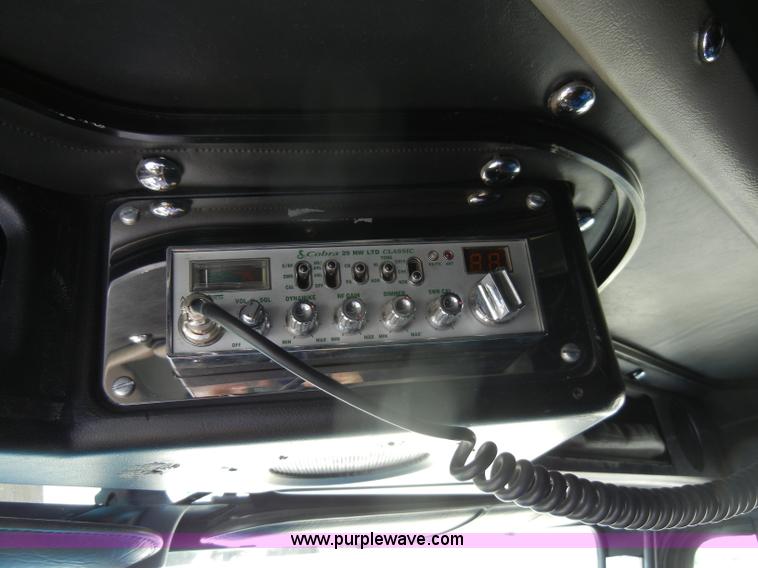 image for item C4316 2001 Freightliner FLD120 semi truck