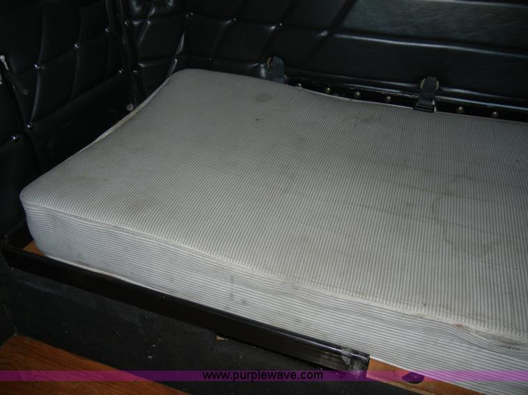 image for item C4316 2001 Freightliner FLD120 semi truck