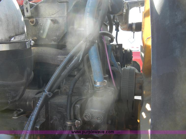 image for item C4316 2001 Freightliner FLD120 semi truck