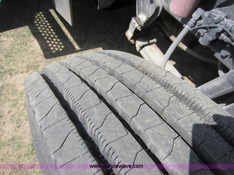 image for item C5460 1998 Kenworth W900L semi truck