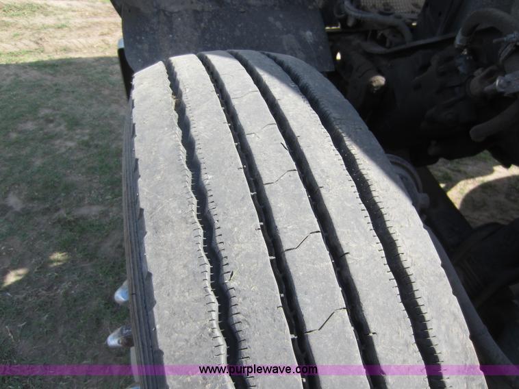 image for item C5460 1998 Kenworth W900L semi truck