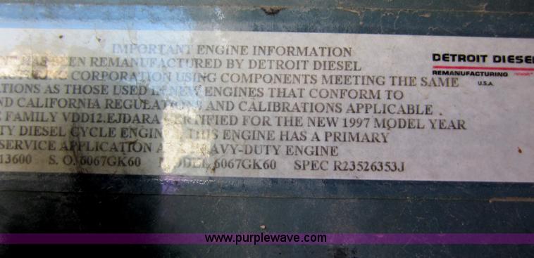 image for item C5460 1998 Kenworth W900L semi truck