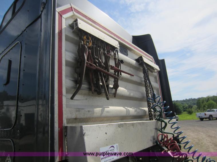 image for item C5460 1998 Kenworth W900L semi truck