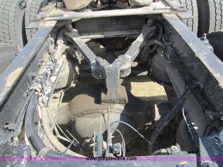 image for item C5460 1998 Kenworth W900L semi truck