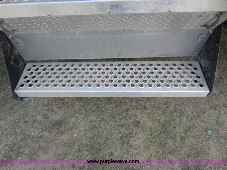 image for item C5460 1998 Kenworth W900L semi truck