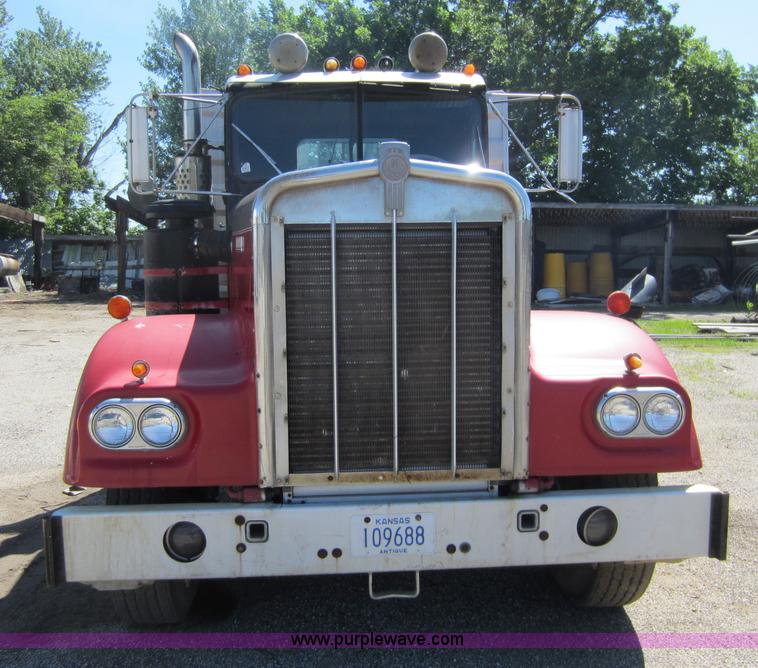 image for item C5497 1971 Kenworth W928 semi truck
