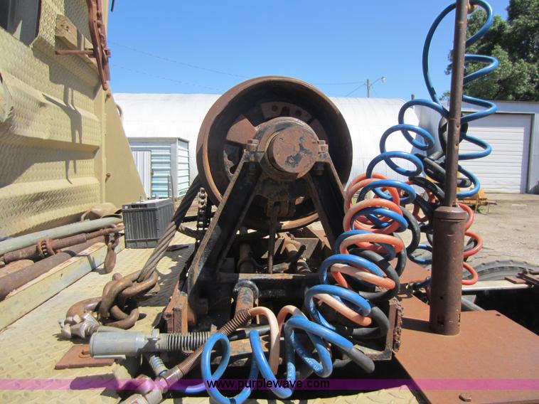 image for item C5497 1971 Kenworth W928 semi truck