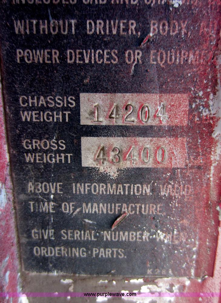 image for item C5497 1971 Kenworth W928 semi truck