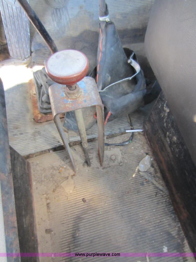 image for item C5497 1971 Kenworth W928 semi truck