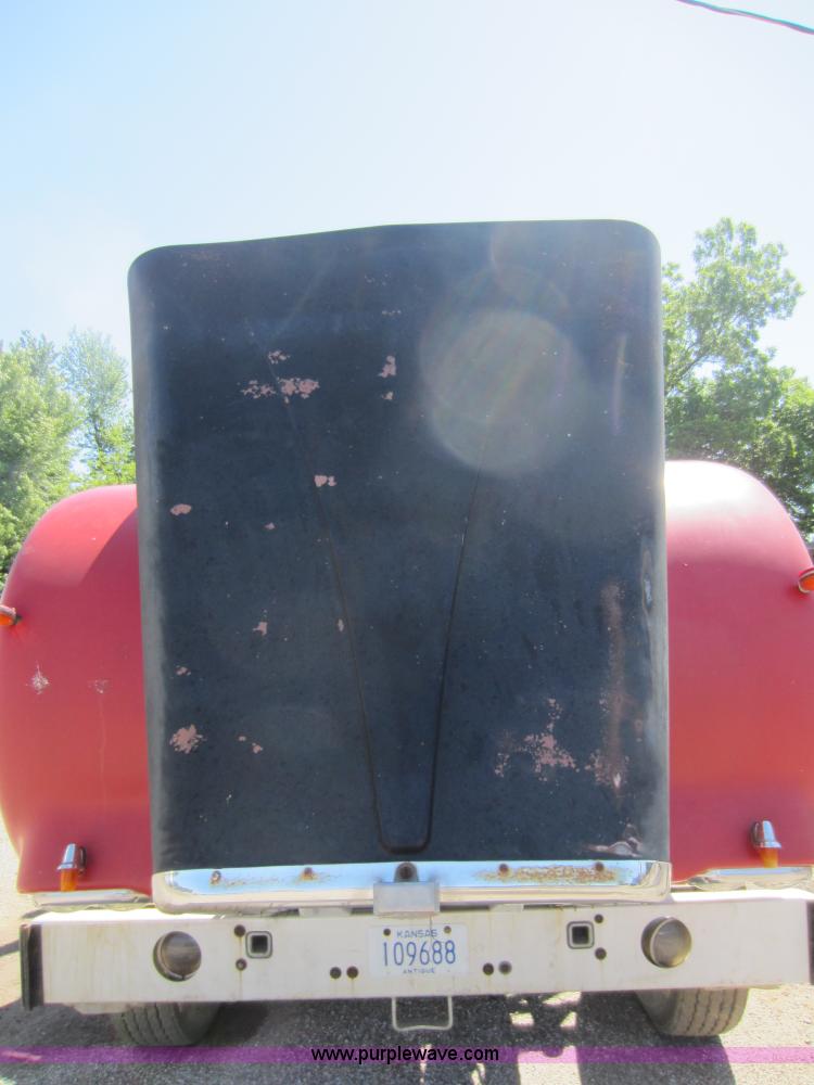 image for item C5497 1971 Kenworth W928 semi truck