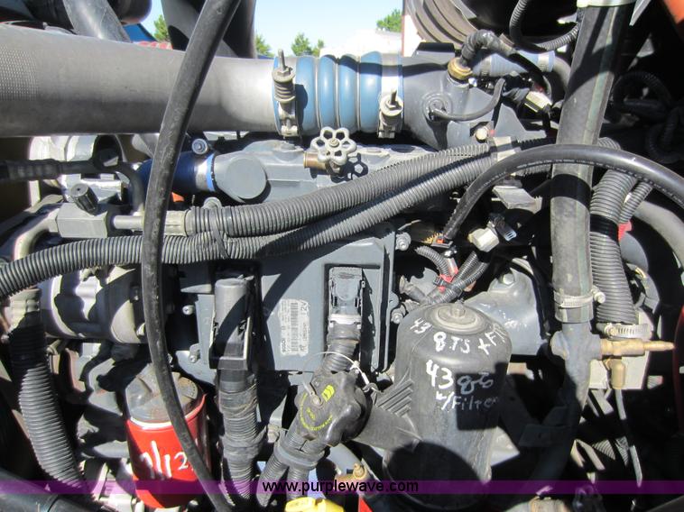 image for item D5501 2006 Mack CXN613 semi truck