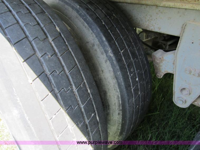 image for item D5504 1985 Dorsey 48' dry van trailer