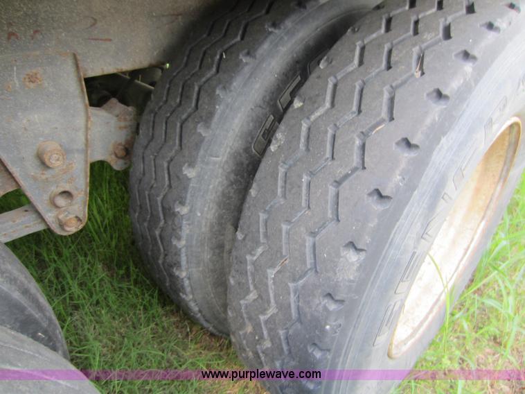 image for item D5505 1996 Dorsey 48' dry van trailer