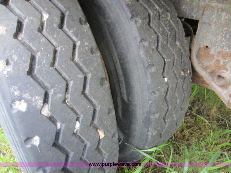 image for item D5505 1996 Dorsey 48' dry van trailer