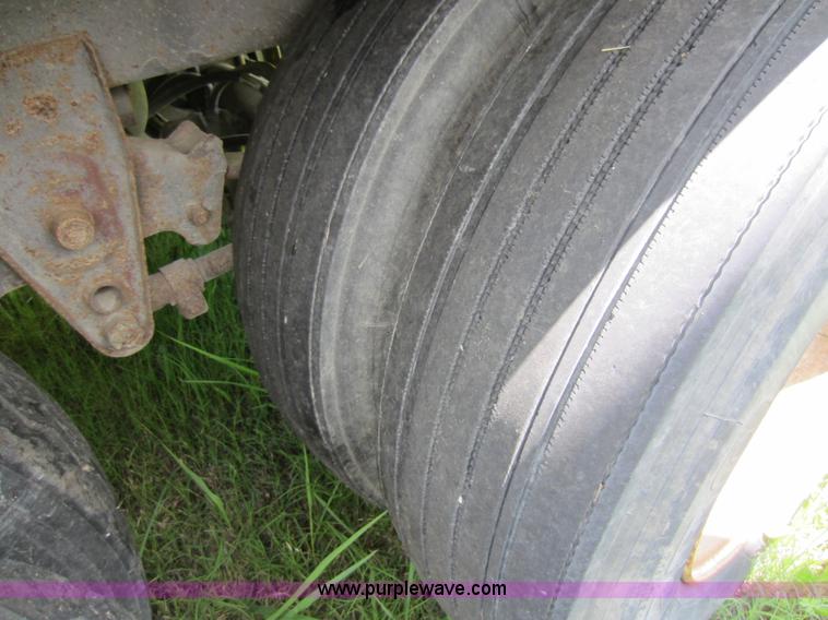 image for item D5505 1996 Dorsey 48' dry van trailer