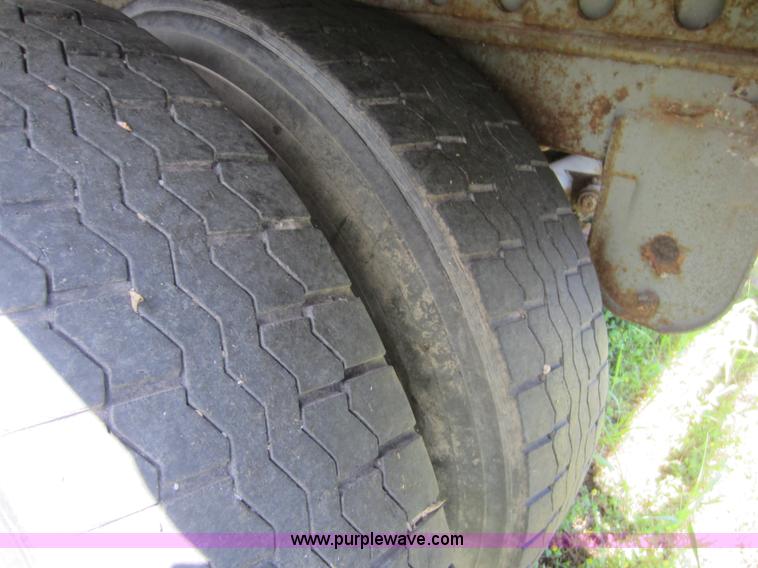 image for item D5506 1985 Dorsey 48' dry van trailer