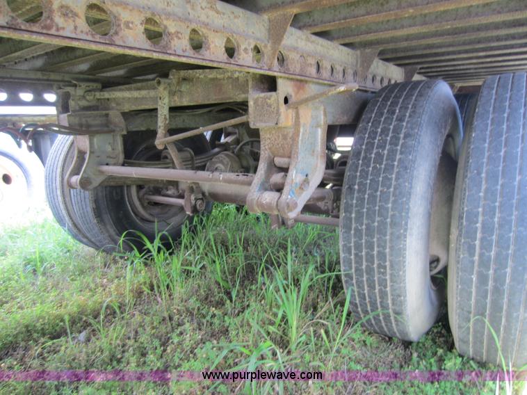 image for item D5507 1984 Lufkin 48' dry van trailer