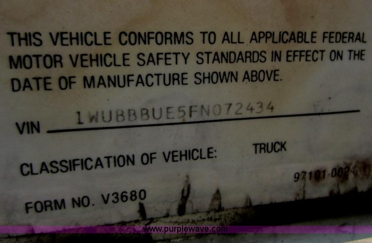 image for item D5511 1985 Volvo White WCM semi truck