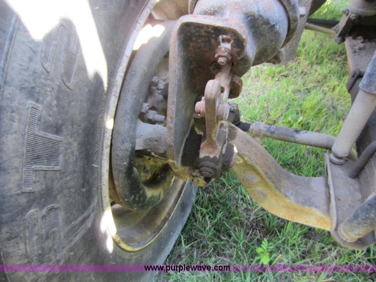 image for item D5511 1985 Volvo White WCM semi truck