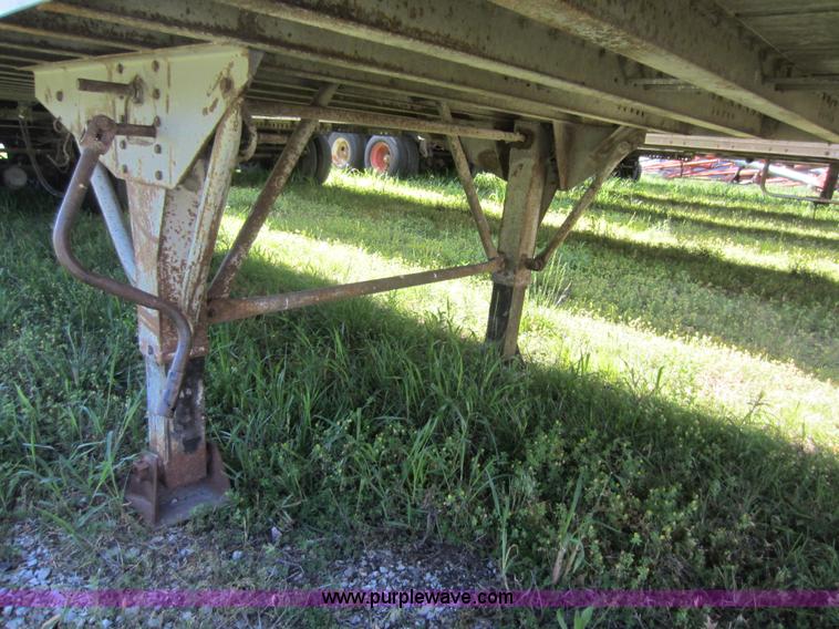 image for item D5513 1978 Dorsey 42' dry van trailer