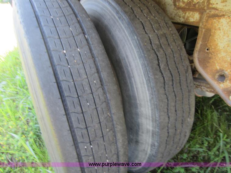 image for item D5513 1978 Dorsey 42' dry van trailer