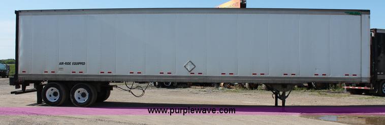 image for item D7865 2001 Great Dane dry van trailer