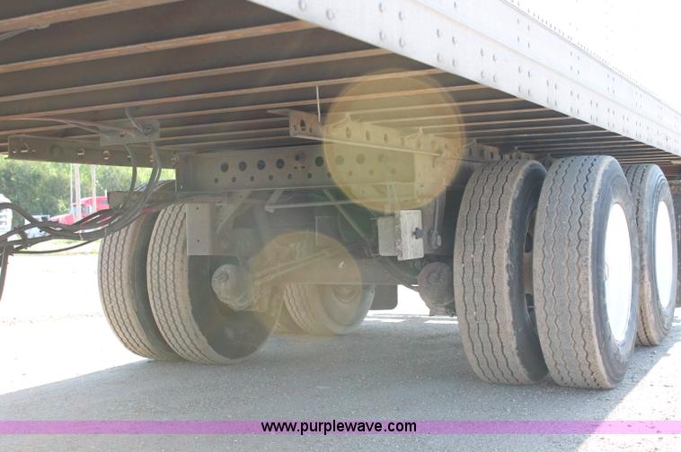 image for item D7865 2001 Great Dane dry van trailer