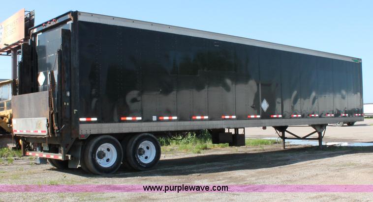 image for item D7866 2000 Great Dane dry van trailer
