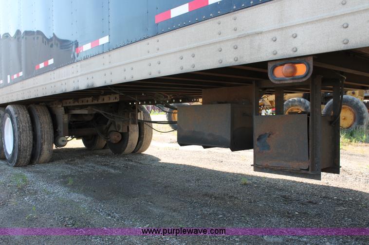 image for item D7866 2000 Great Dane dry van trailer