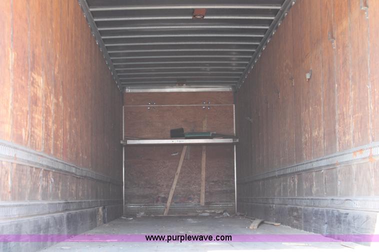 image for item D7866 2000 Great Dane dry van trailer