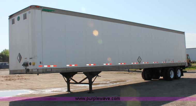 image for item D7867 2000 Great Dane dry van trailer