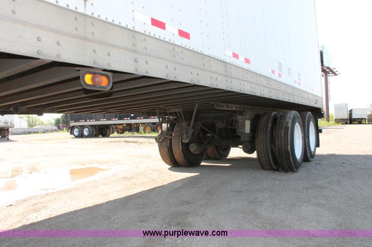 image for item D7867 2000 Great Dane dry van trailer