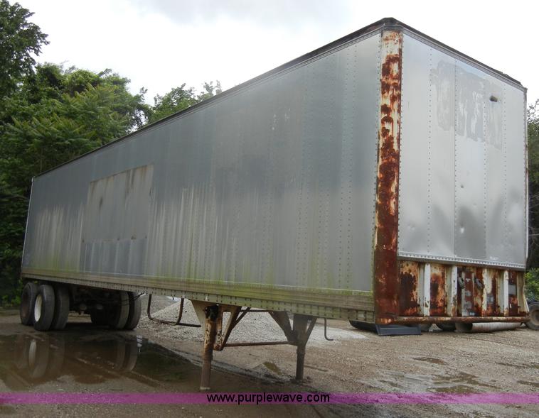 image for item K9198 1974 Gindy 42' dry van trailer