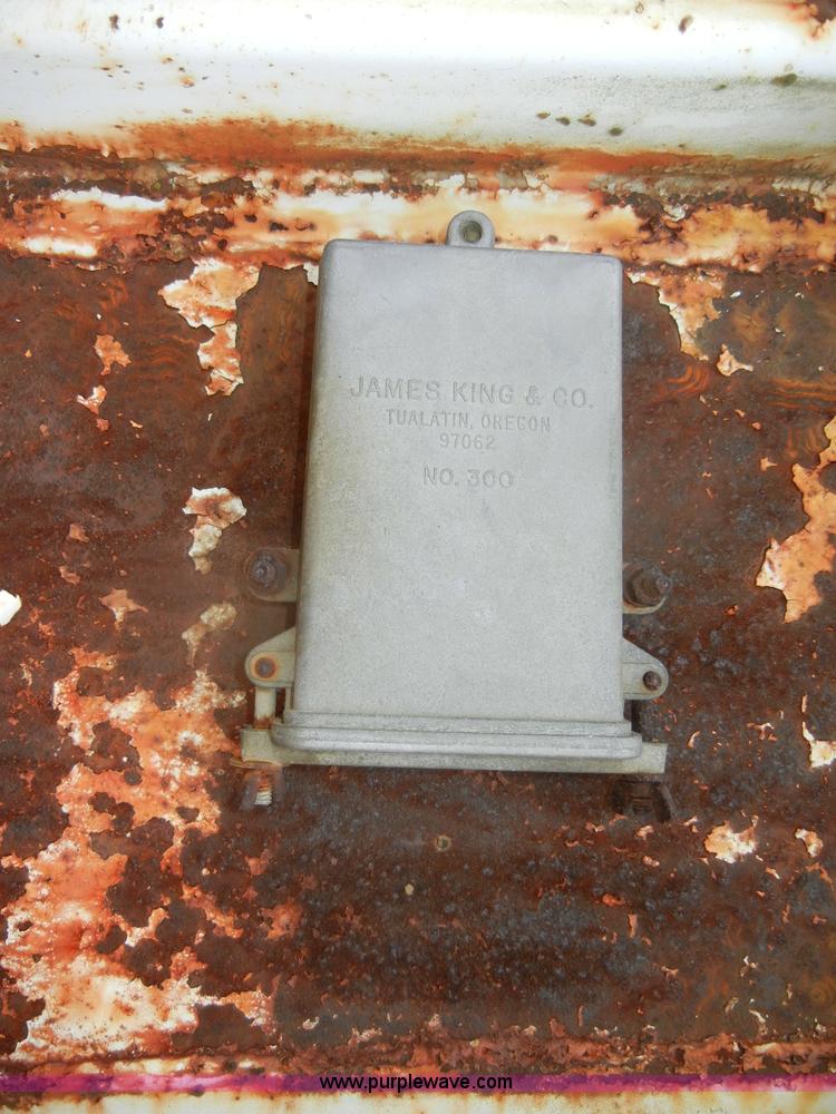 image for item K9198 1974 Gindy 42' dry van trailer