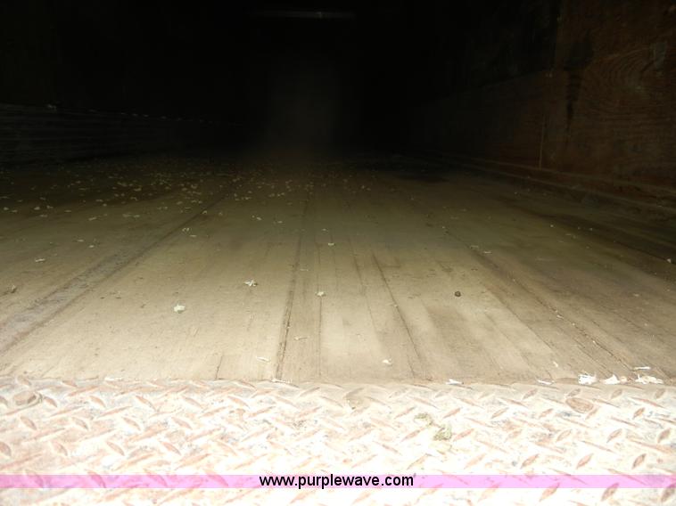 image for item K9198 1974 Gindy 42' dry van trailer