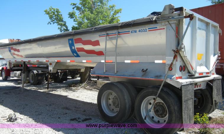image for item K9760 1996 American 39' aluminum barrel end dump trailer
