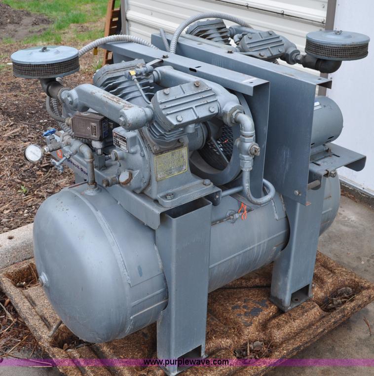 image for item A5871 Ingersoll Rand vacuum pump system